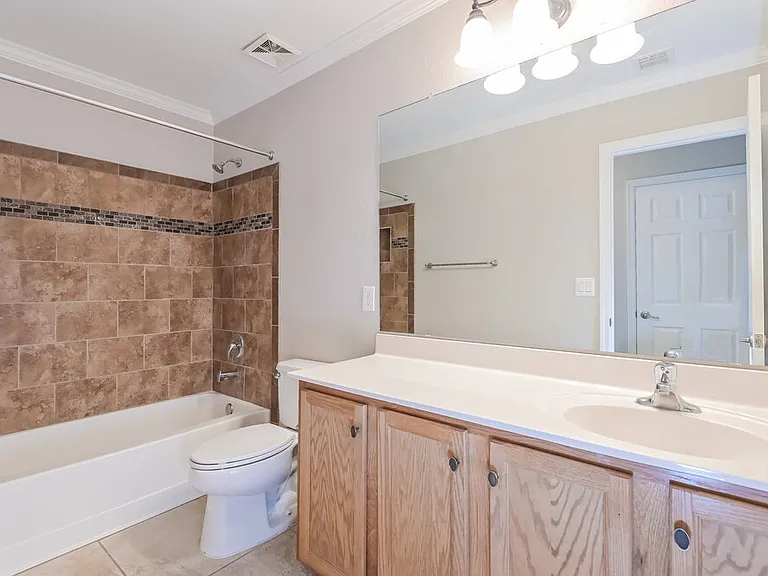 90 W Calle Sauco — Photo 14