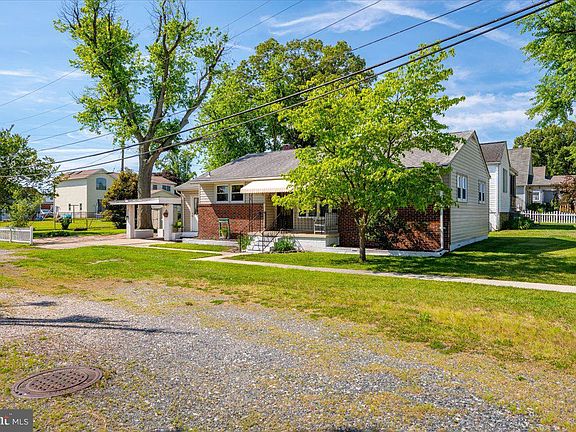 2nd image of 3231 Grace Rd