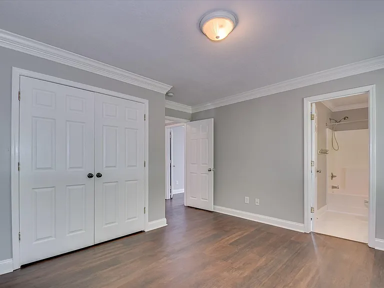 2909 Aylesbury Dr — Photo 28