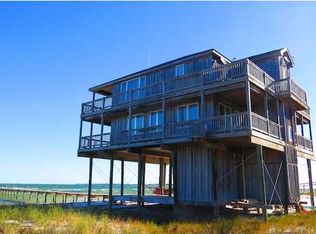 2079 Gulf Shore Dr, Carrabelle, FL 32322