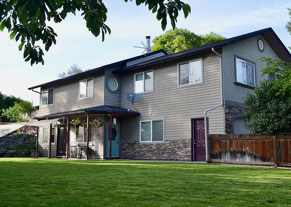 Front of house from yard