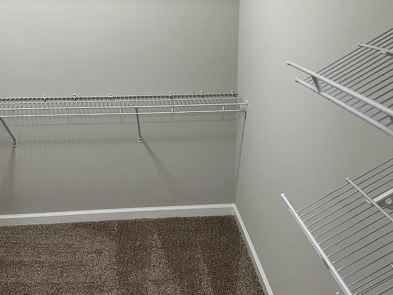 127 Delano Dr — Photo 13
