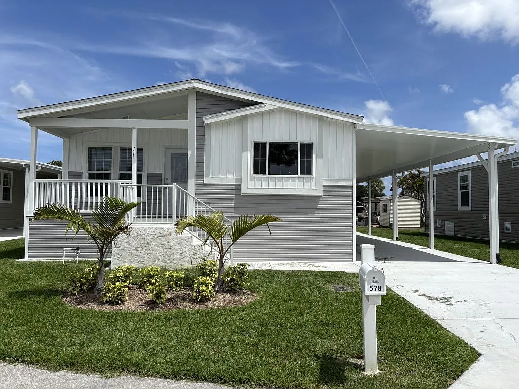3 bed, 2.0 bath, 1356 sqft, $1,849 — Photo 1