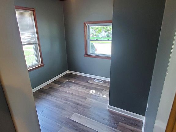 4th image of 27036 Townley Ave