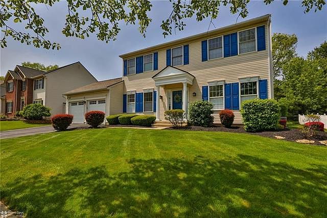 1st image of 4893 Waterford Dr
