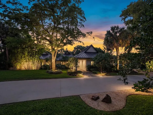18660 Long Lake Dr, Boca Raton, FL 33496