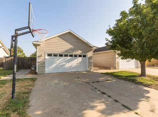 1421 Sierra Dr, Salina, KS 67401