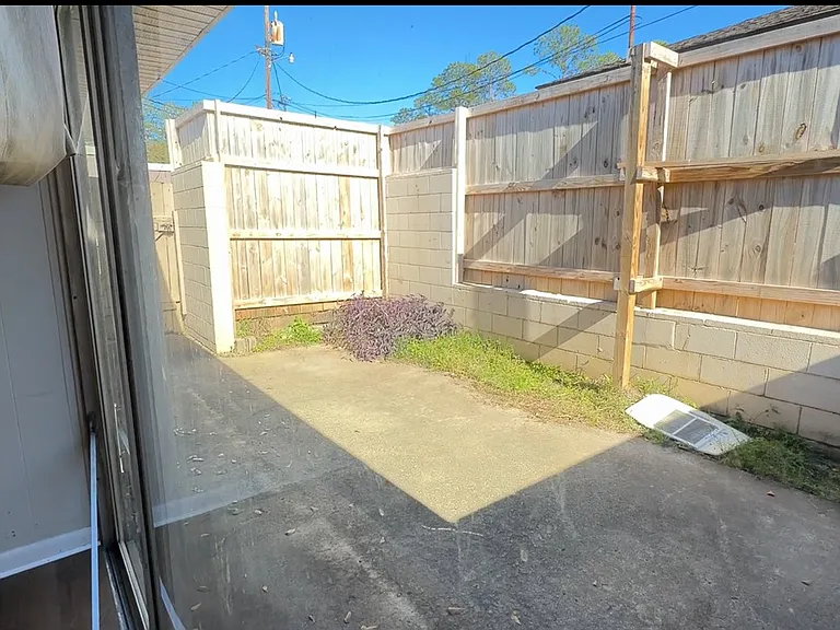 2241 W Pensacola St #44 — Photo 8