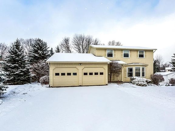 2nd image of 7656 Charlemont Dr