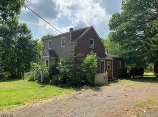 8 Sophie St, Somerville, NJ 08876