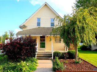 24477 3rd St, Grand Rapids, OH 43522