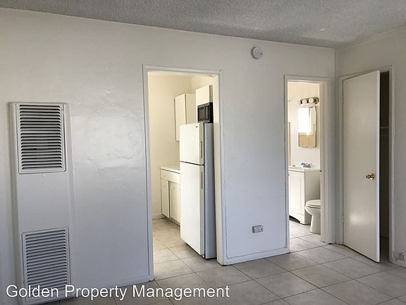3rd image of 4210 Haines St APT 2