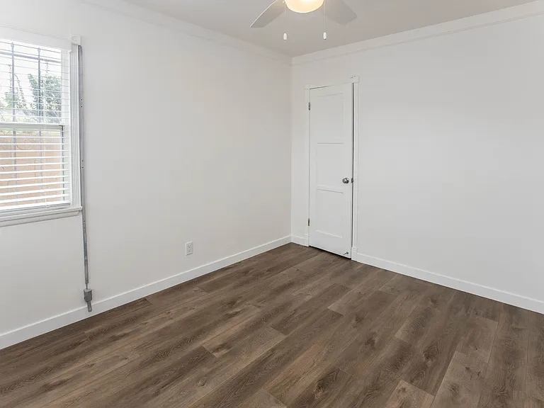 740 Flower Ave #742 — Photo 15