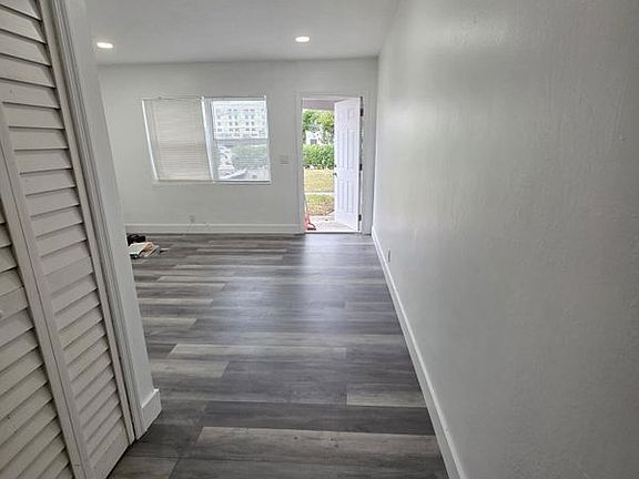 4th image of 1021 Henrietta Ave #5