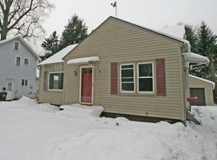 90 Havenwood Dr, Rochester, NY 14622