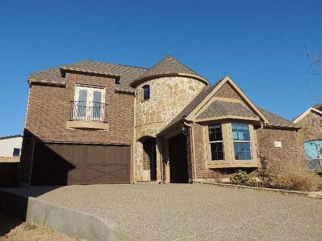 1st image of 8417 La Fontaine Dr