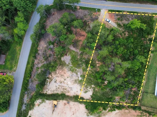 4 Jones Kelley Rd, Travelers Rest, SC 29690