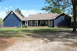 3rd image of 485 Cody Dr