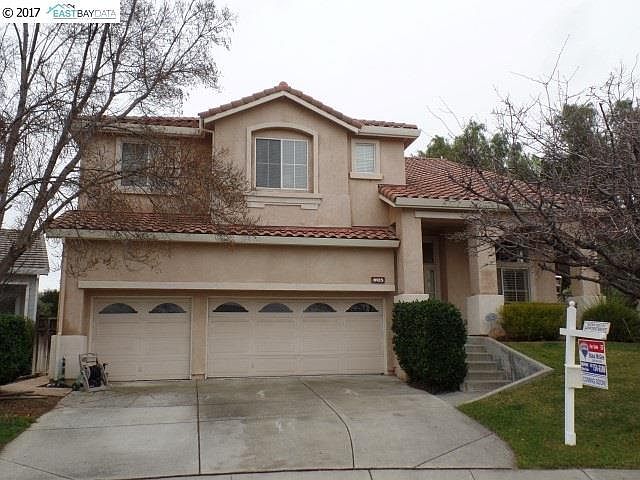 1st image of 505 Black Oak Ct