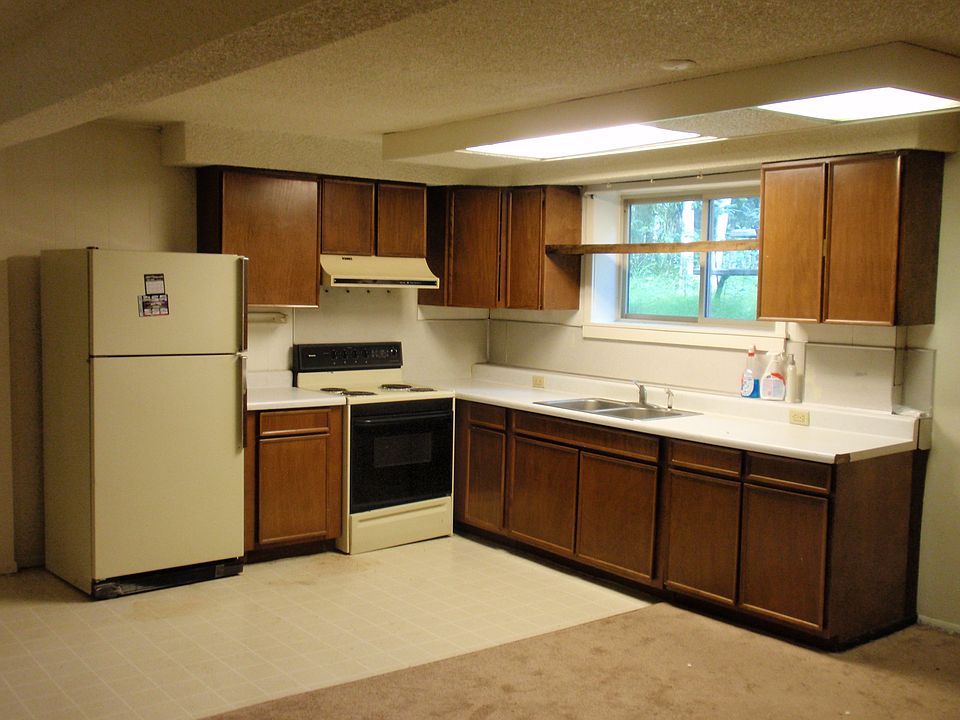 1st image of 2045 Jack St APT B