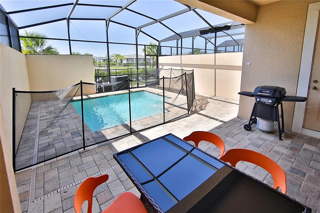 3 bed, 3.5 bath, 1962 sqft, $2,750 — Photo 3