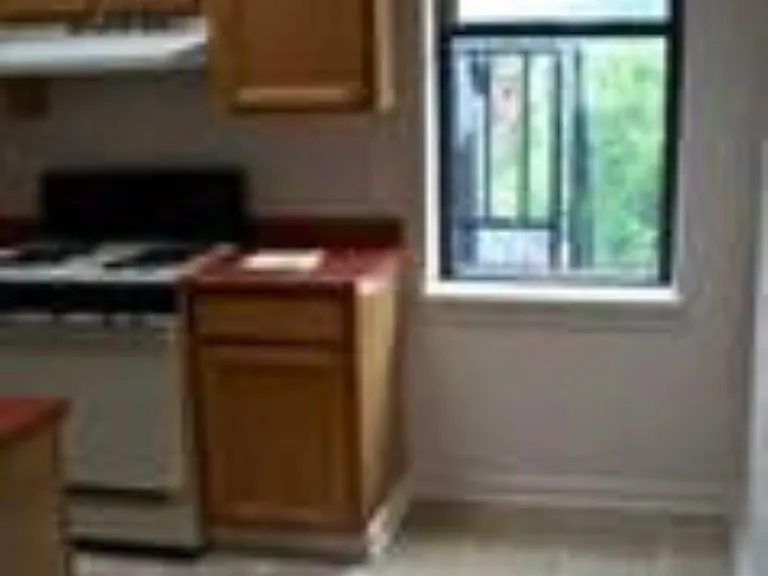 1304 Liverpool St #3 — Photo 3