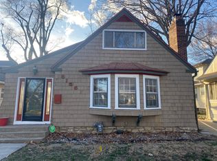 6156 Cherry St, Kansas City, MO 64110