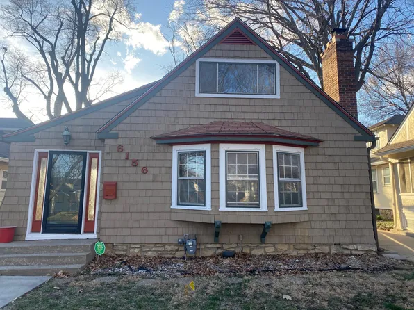 6156 Cherry St, Kansas City, MO 64110