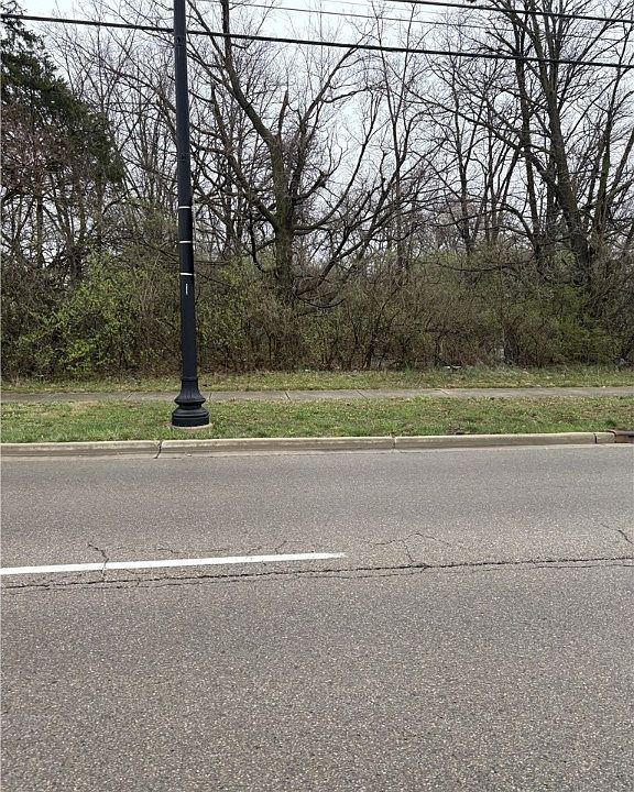 1st image of 9124 N Dixie Dr