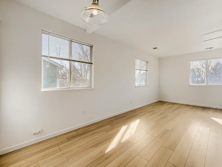 3226 W Girard Ave #C — Photo 15