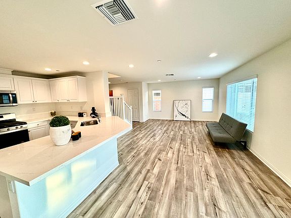 2nd image of 7593 Kuvera Bend St