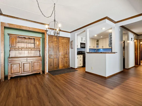 6650 Vernon Ave S APT 211, Minneapolis, MN 55436