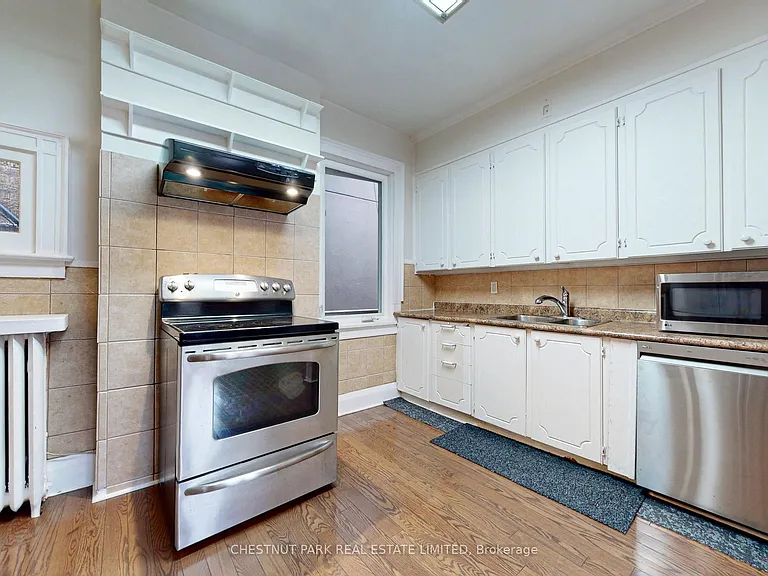 114 Colin Ave — Photo 18