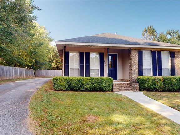 3rd image of 6052 Magnolia Pl E