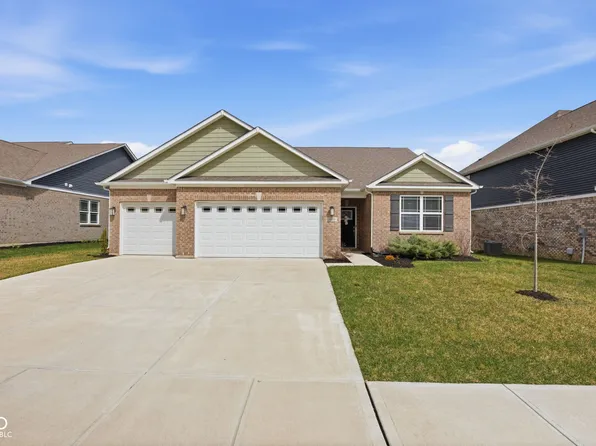 4660 W Tradwell Dr, New Palestine, IN 46163