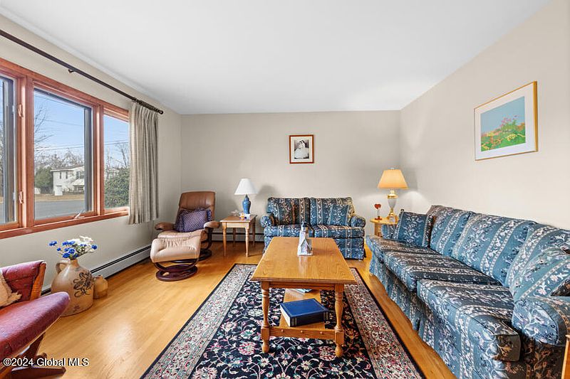 5th image of 5 Clearview Boulevard