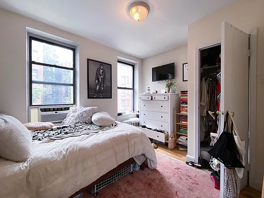 Rented by Compass | media 29