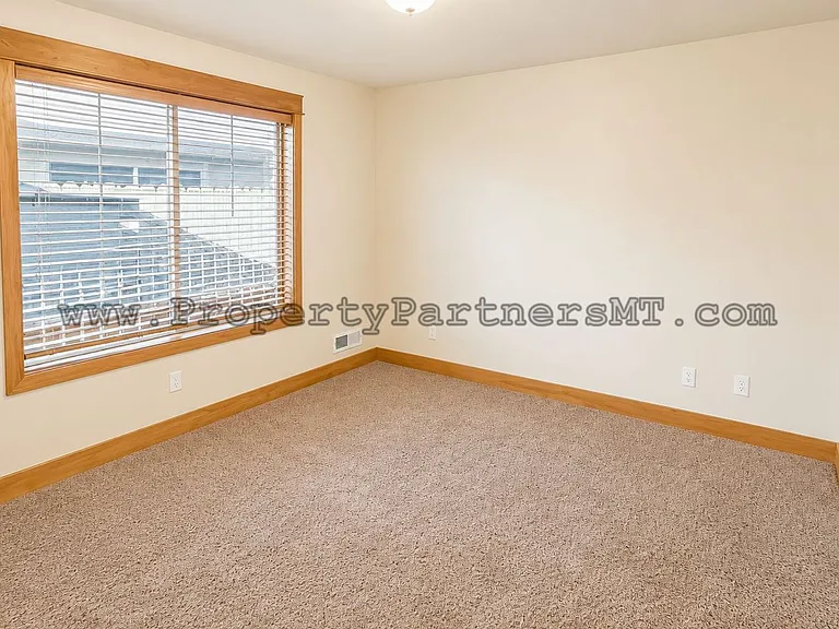 918 Flanders Creek Ave — Photo 12