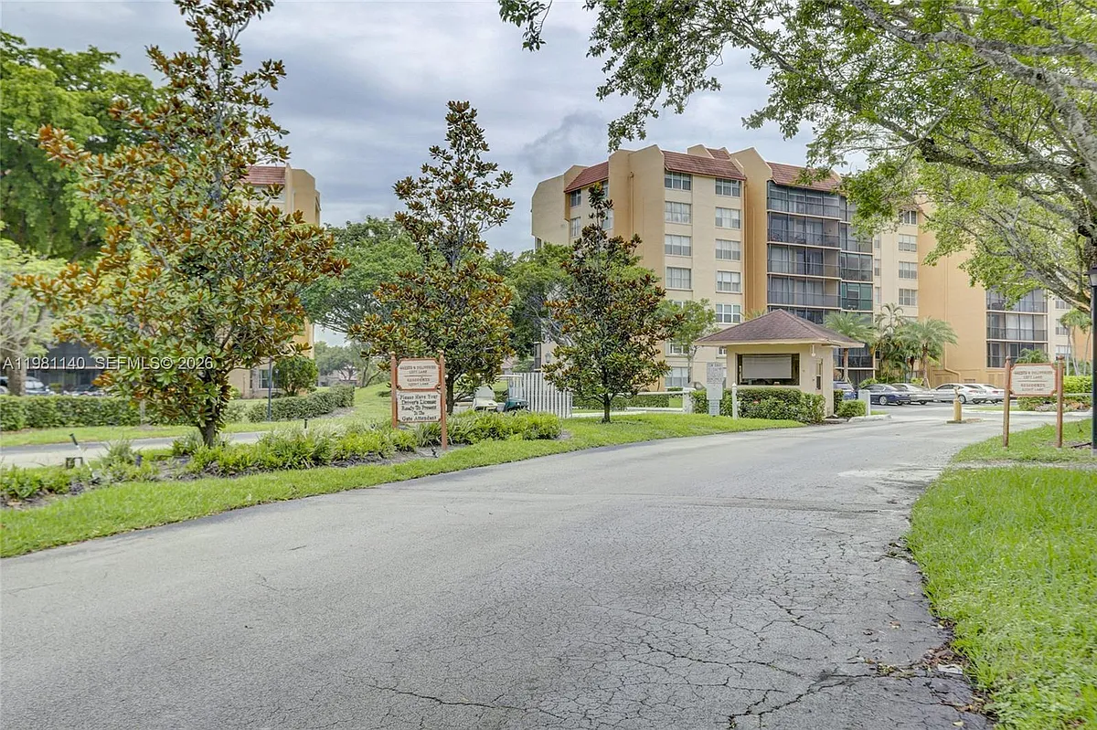Building Photo - 3671 Environ Blvd #470