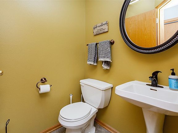 4th image of 3473 Glenwood Dr