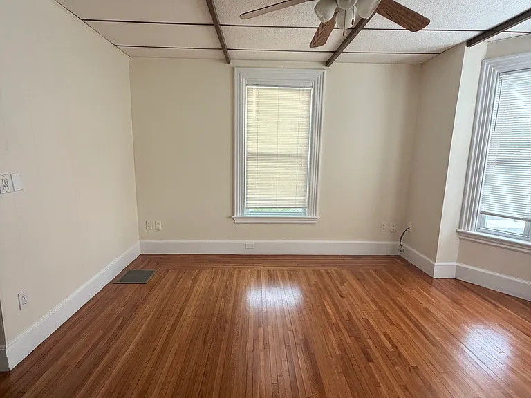 92 Granville Ave #1 — Photo 10
