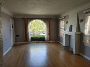 169 1/2 Park Ave, Long Beach, CA 90803