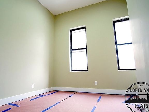 4th image of 1118 Jefferson Ave APT 2