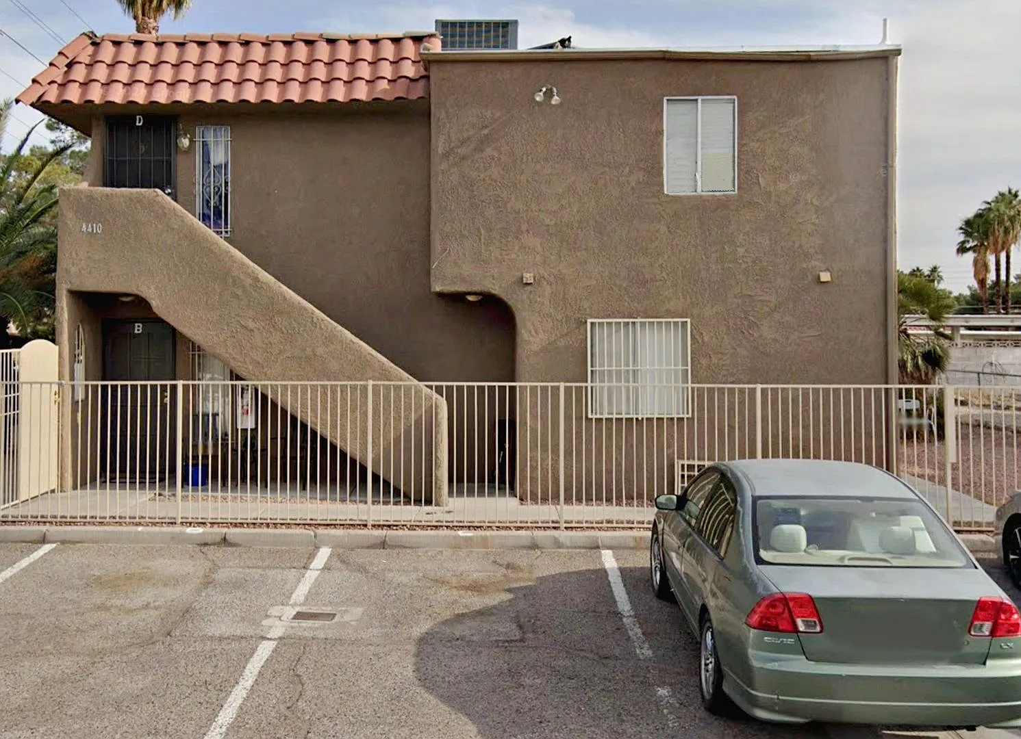 Newsom Cir 4410 — Photo 1