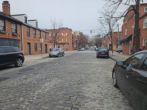 4th image of 700 S Wolfe St