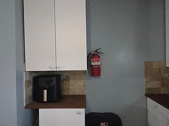 5th image of 117 Dresden St #B