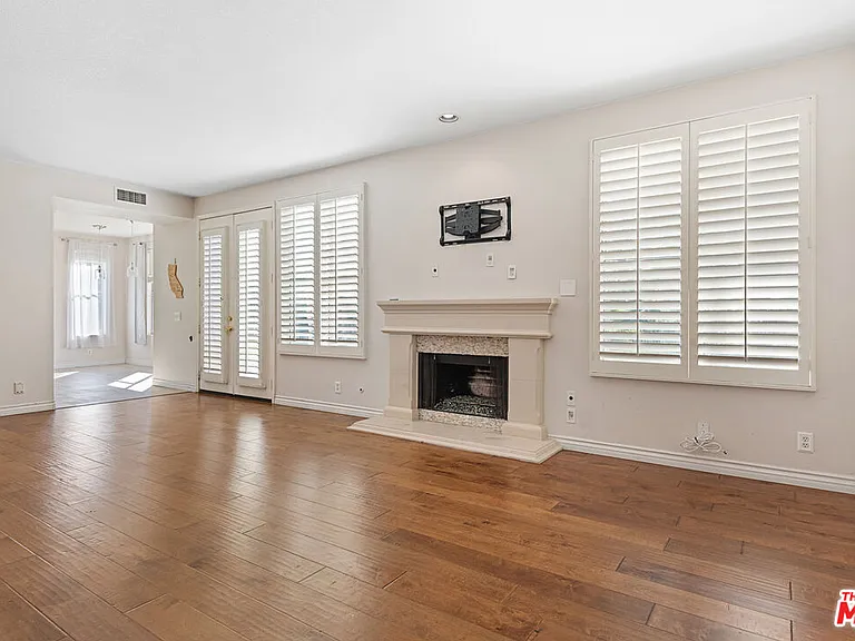 24310 Belford Ct — Photo 29