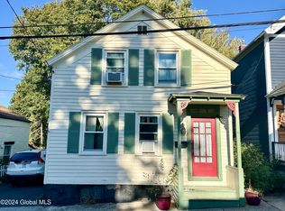 6 North St, Schenectady, NY 12305