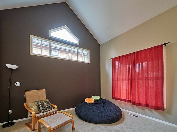 4th image of 16695 NE 30th St