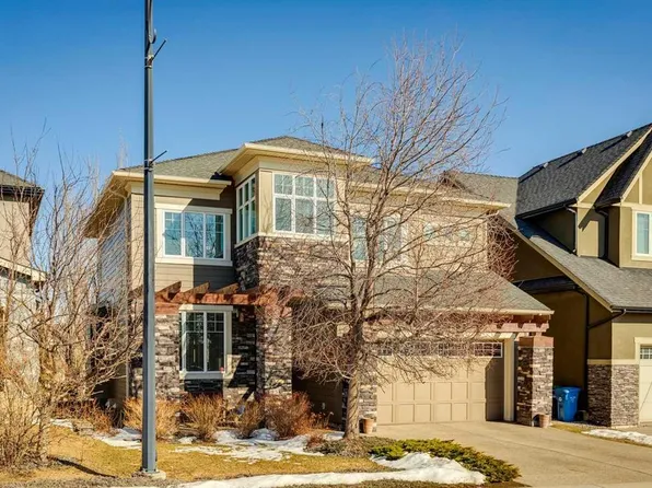 44 W Aspen Summit Dr SW, Calgary, AB T3H 0E8